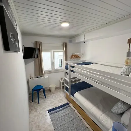 Hostel Residencial Mira-mar Peniche